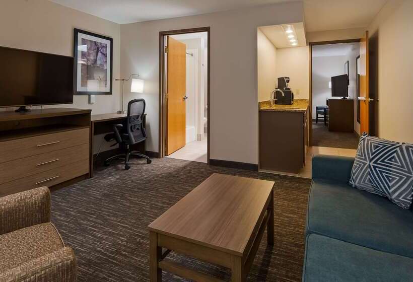 Отель Best Western Plus Hudson I 94