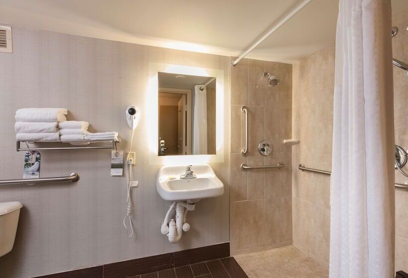 호텔 Best Western Plus Strongsville Cleveland