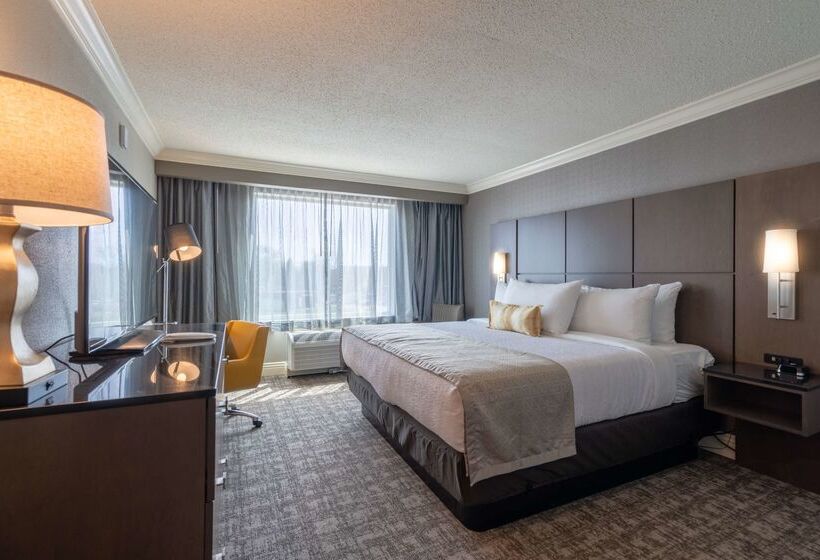 هتل Best Western Premier Airport/expo Center