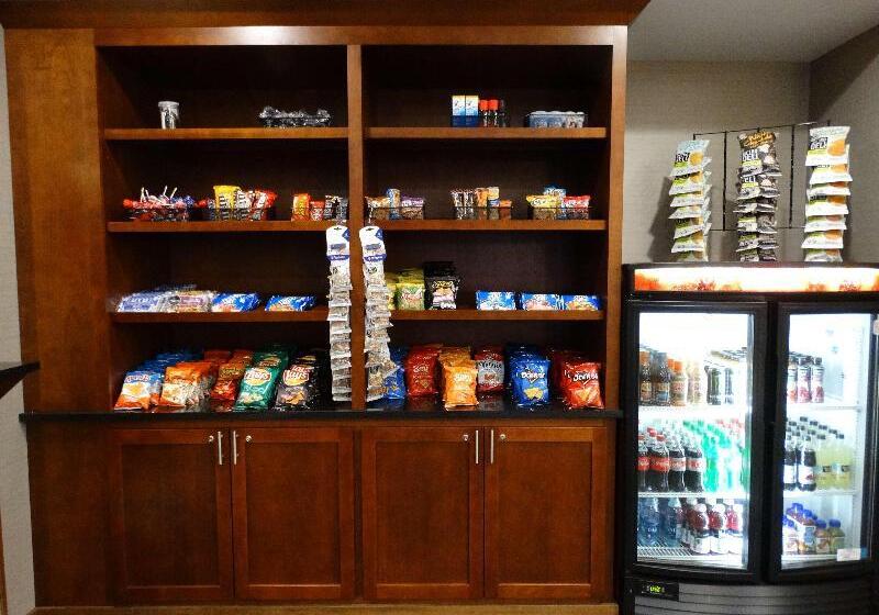 هتل Best Western Premier Airport/expo Center