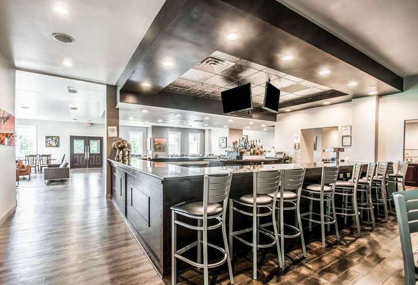 Clarion Hotel & Conference Center Leesburg