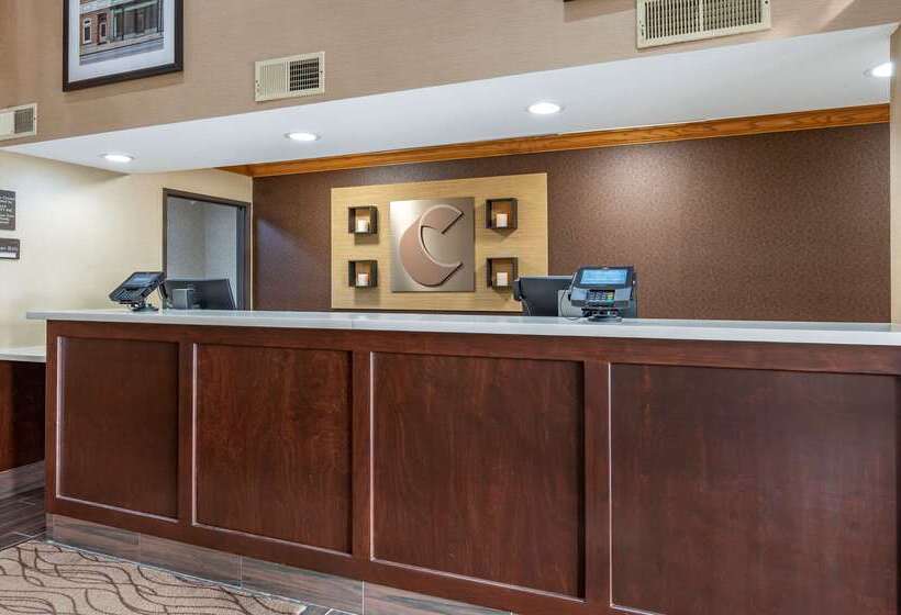 호텔 Comfort Inn & Suites Napoleon