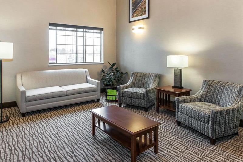 호텔 Comfort Inn & Suites Napoleon