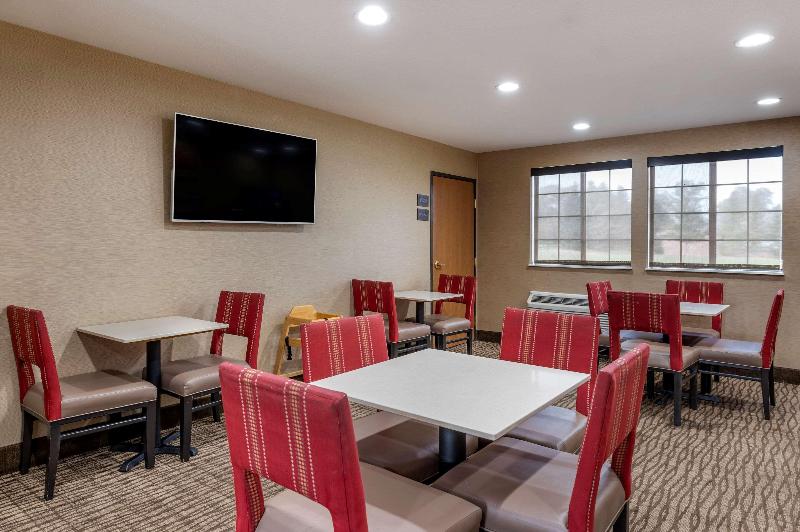 호텔 Comfort Inn & Suites Napoleon