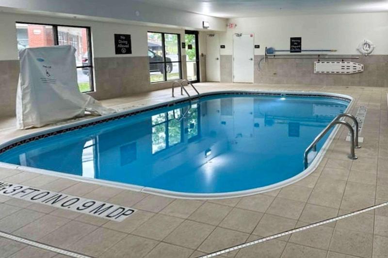 Отель Comfort Inn & Suites Middletown Franklin