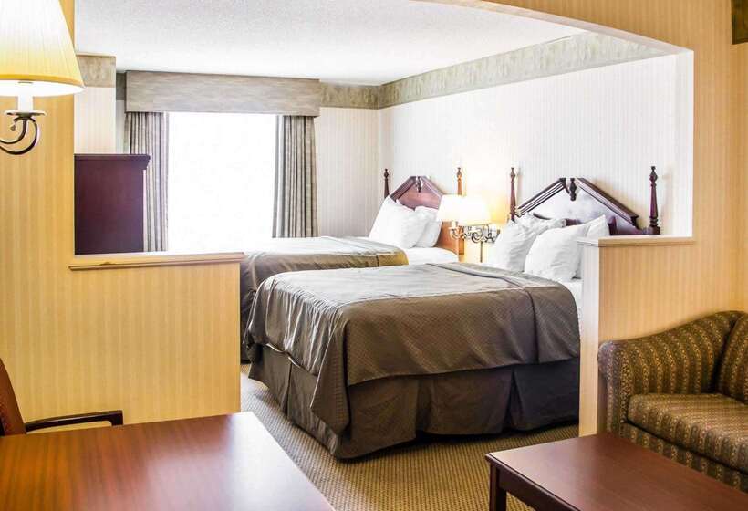 هتل Comfort Suites Mcalester