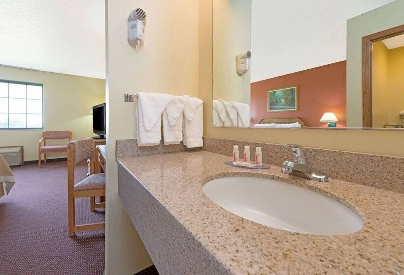 فندق Days Inn By Wyndham Cameron