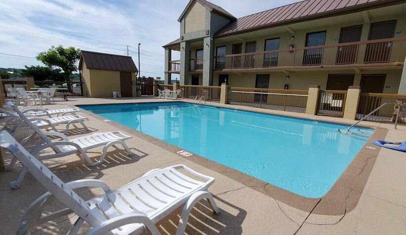 هتل Days Inn By Wyndham Goodlettsville/nashville