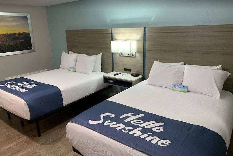 هتل Days Inn By Wyndham Rockport Texas