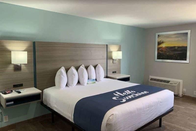 هتل Days Inn By Wyndham Rockport Texas
