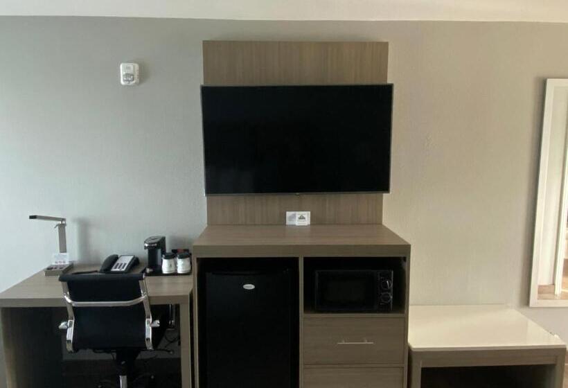 هتل Days Inn By Wyndham Rockport Texas