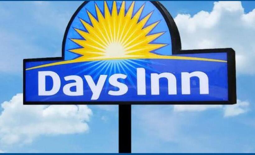 هتل Days Inn By Wyndham Rockport Texas