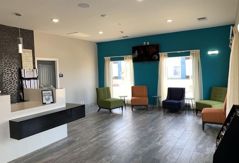 هتل Days Inn By Wyndham Rockport Texas