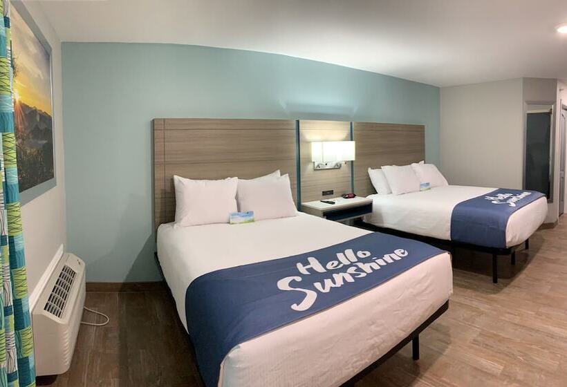 هتل Days Inn By Wyndham Rockport Texas