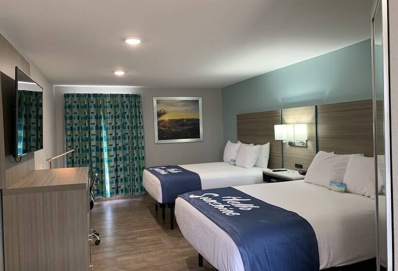 هتل Days Inn By Wyndham Rockport Texas