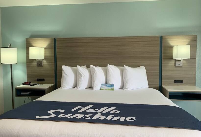 هتل Days Inn By Wyndham Rockport Texas