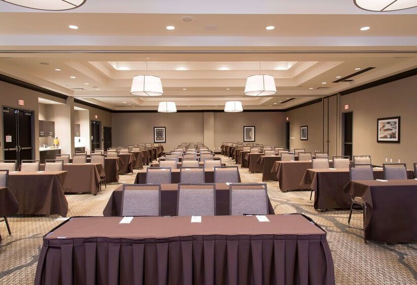 בית מלון כפרי Doubletree By Hilton Schenectady Downtown