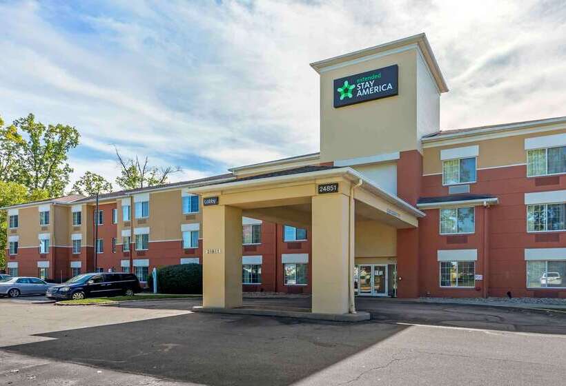 هتل Extended Stay America Suites  Cleveland  Airport  North Olmsted