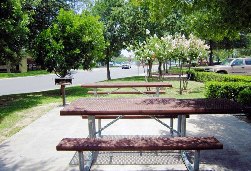 בית מלון כפרי Extended Stay America Suites  San Antonio  Airport