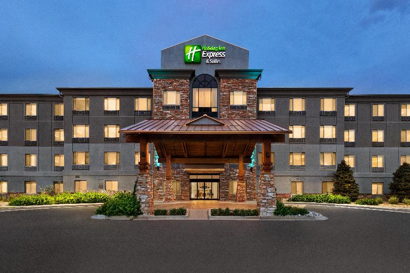 ホテル Holiday Inn Express  & Suites Denver Airport