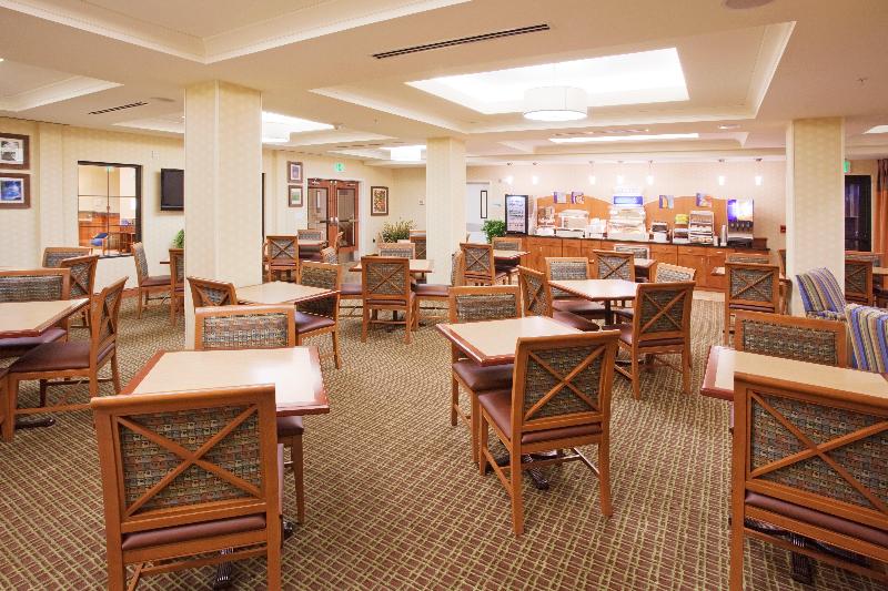 هتل Holiday Inn Express & Suites Denver Airport, An Ihg