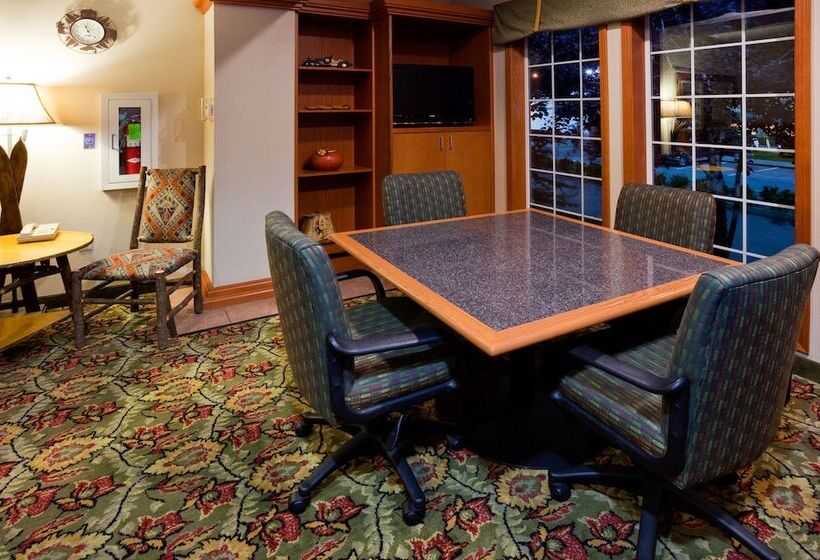 هتل Holiday Inn Express Anchorage By Ihg