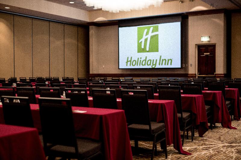 هتل Holiday Inn Rapid City  Rushmore Plaza