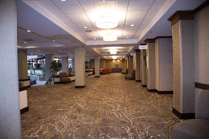 هتل Holiday Inn Rapid City   Rushmore Plaza, An Ihg