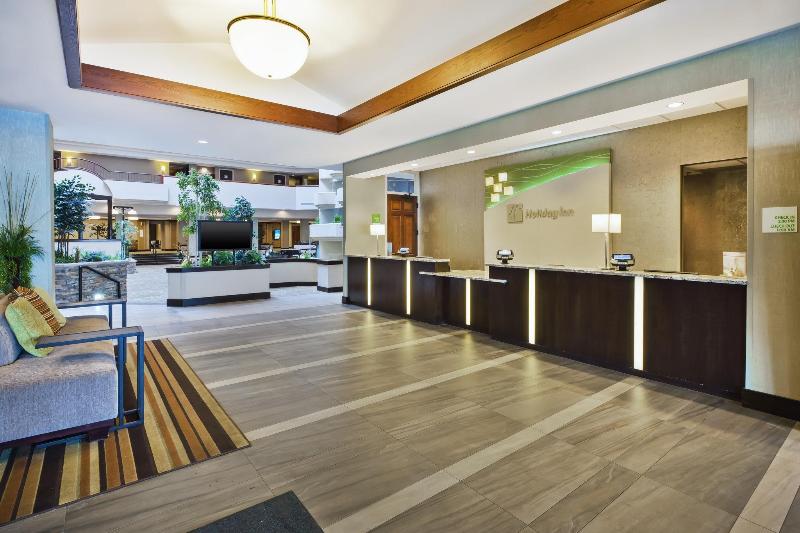 هتل Holiday Inn Rapid City  Rushmore Plaza