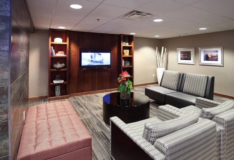 호텔 Holiday Inn & Suites Duluth Downtown, An Ihg