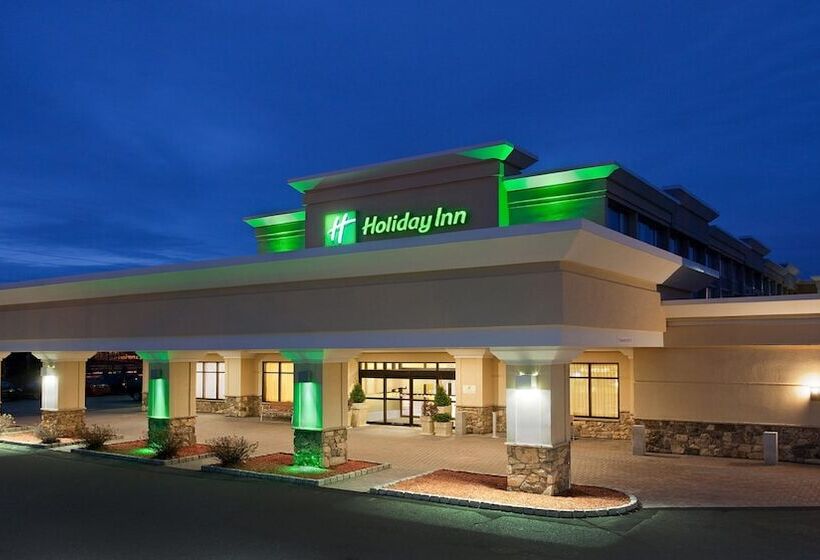 هتل Holiday Inn & Suites Marlborough By Ihg
