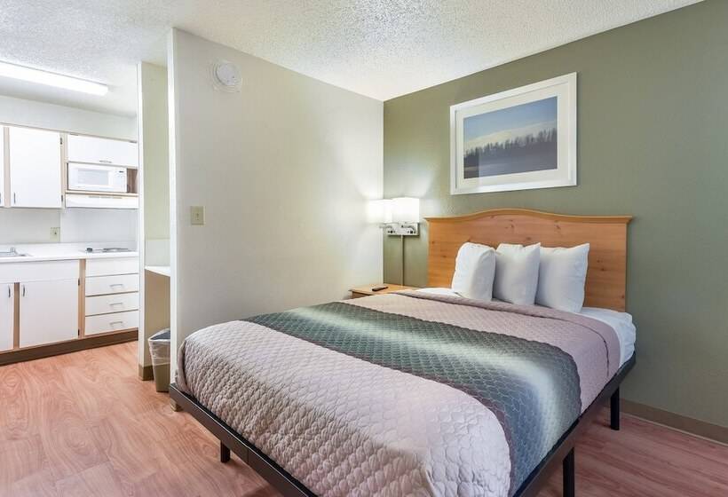 בית מלון כפרי Hometowne Studios By Red Roof Dallas   North Addison   Tollway