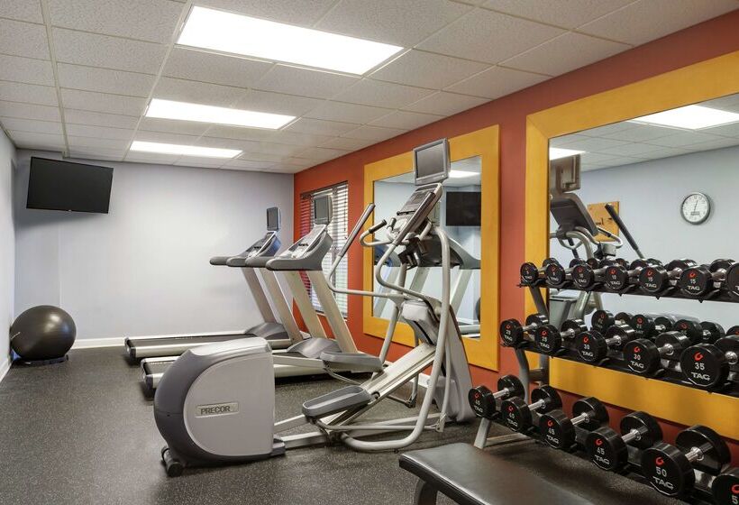 هتل Homewood Suites By Hilton St. Petersburg Clearwater