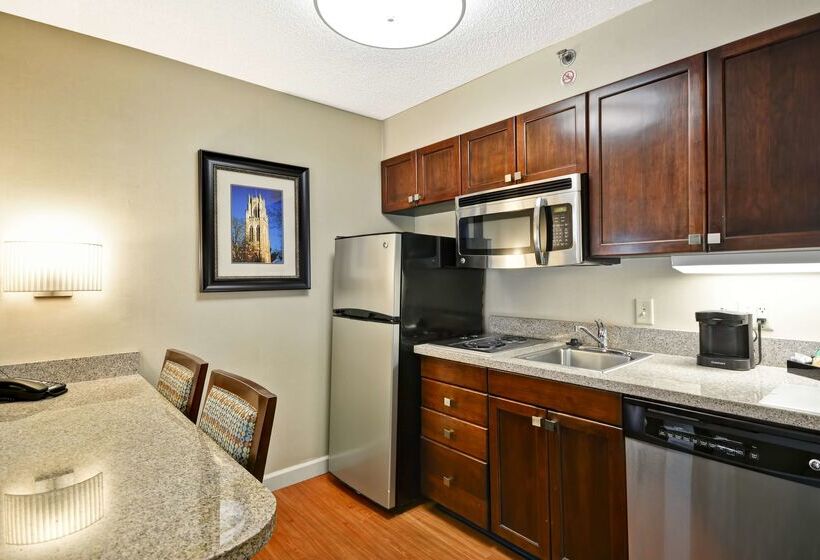 هتل Homewood Suites By Hilton Durhamchapel Hill / I40