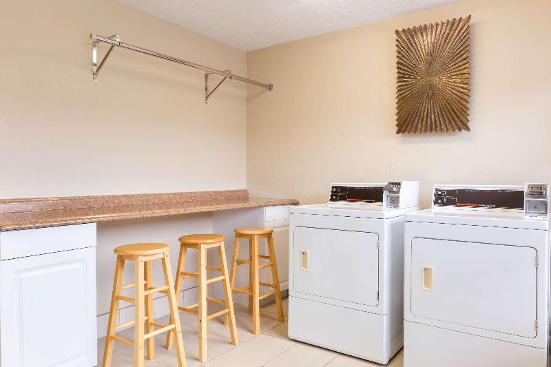 هتل Homewood Suites By Hilton Grand Rapids