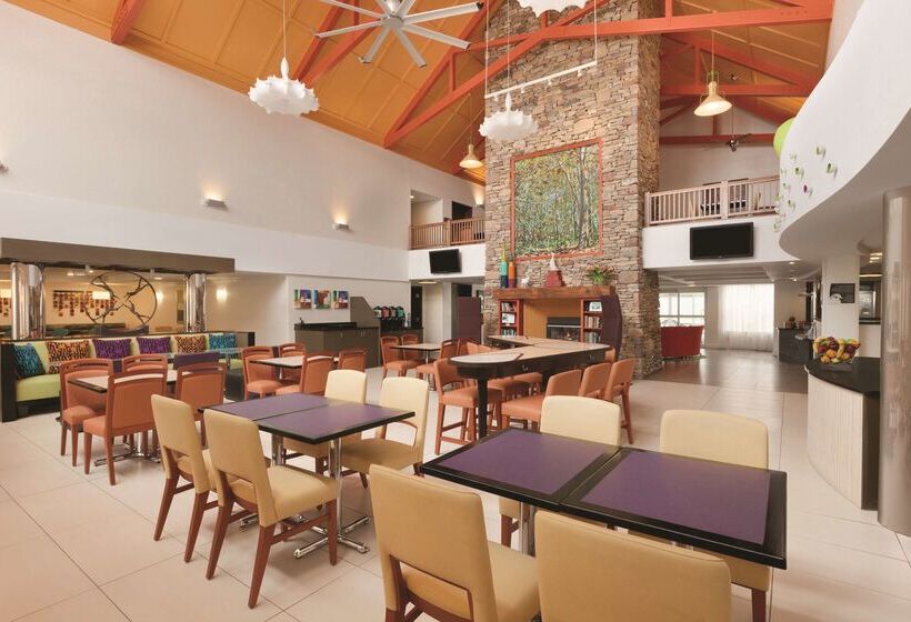 هتل Homewood Suites By Hilton Harrisburg West Hershey Area