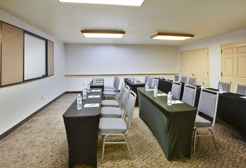 هتل Homewood Suites By Hilton Newarkcranford