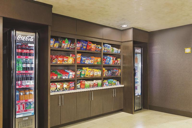 Отель La Quinta Inn By Wyndham Austin North