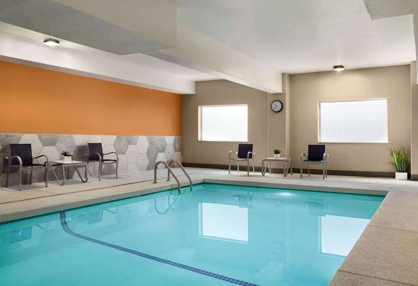 هتل La Quinta By Wyndham Salem Or