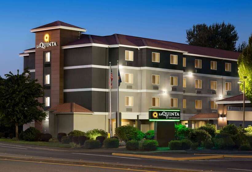 호텔 La Quinta Inn & Suites By Wyndham Salem Or