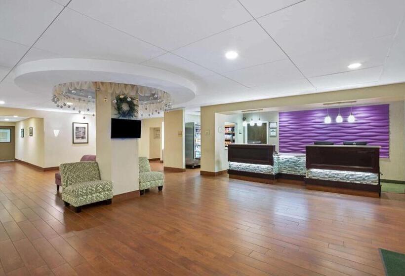 בית מלון כפרי La Quinta By Wyndham Springfield