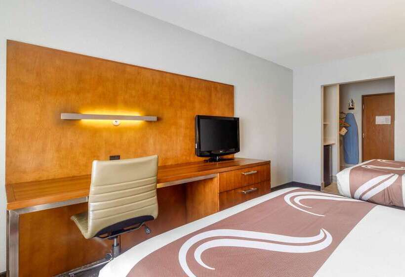 בית מלון כפרי Quality Inn
