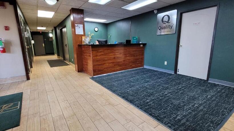 هتل Quality Inn & Suites Columbia I70