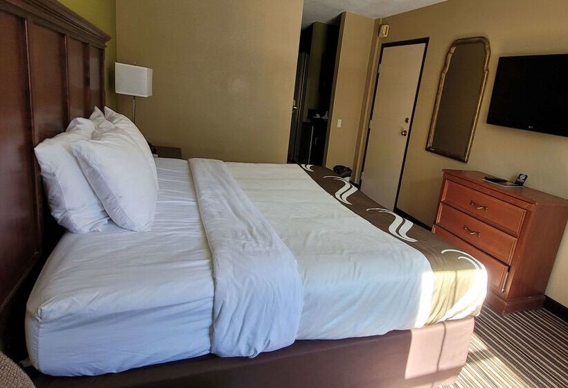 هتل Quality Inn & Suites Columbia I70