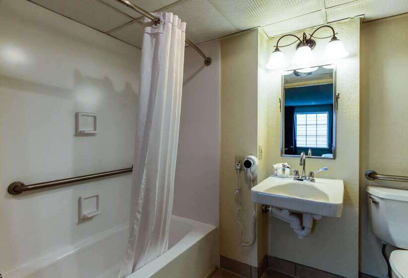 酒店 Quality Inn & Suites Conference Center