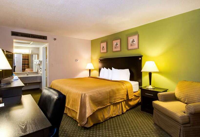 Hotel Quality Inn & Suites Moline  Quad Cities