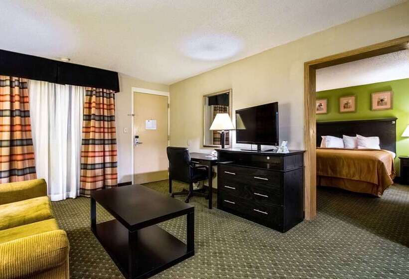 Hotel Quality Inn & Suites Moline  Quad Cities