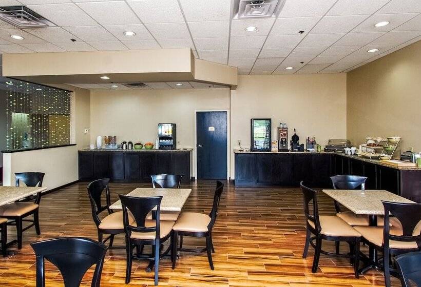 هتل Quality Inn & Suites Moline  Quad Cities