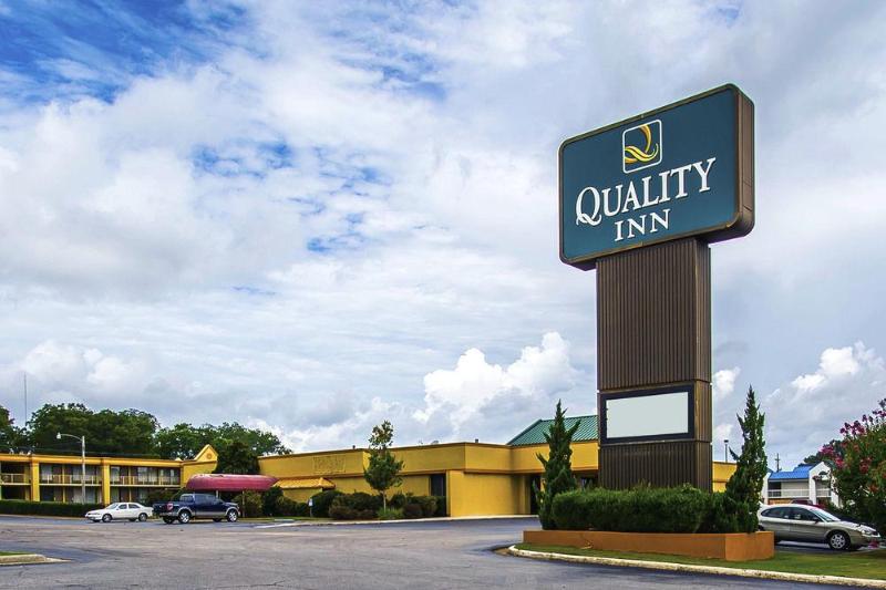 فندق Quality Inn University Area