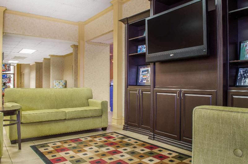 فندق Quality Inn University Area